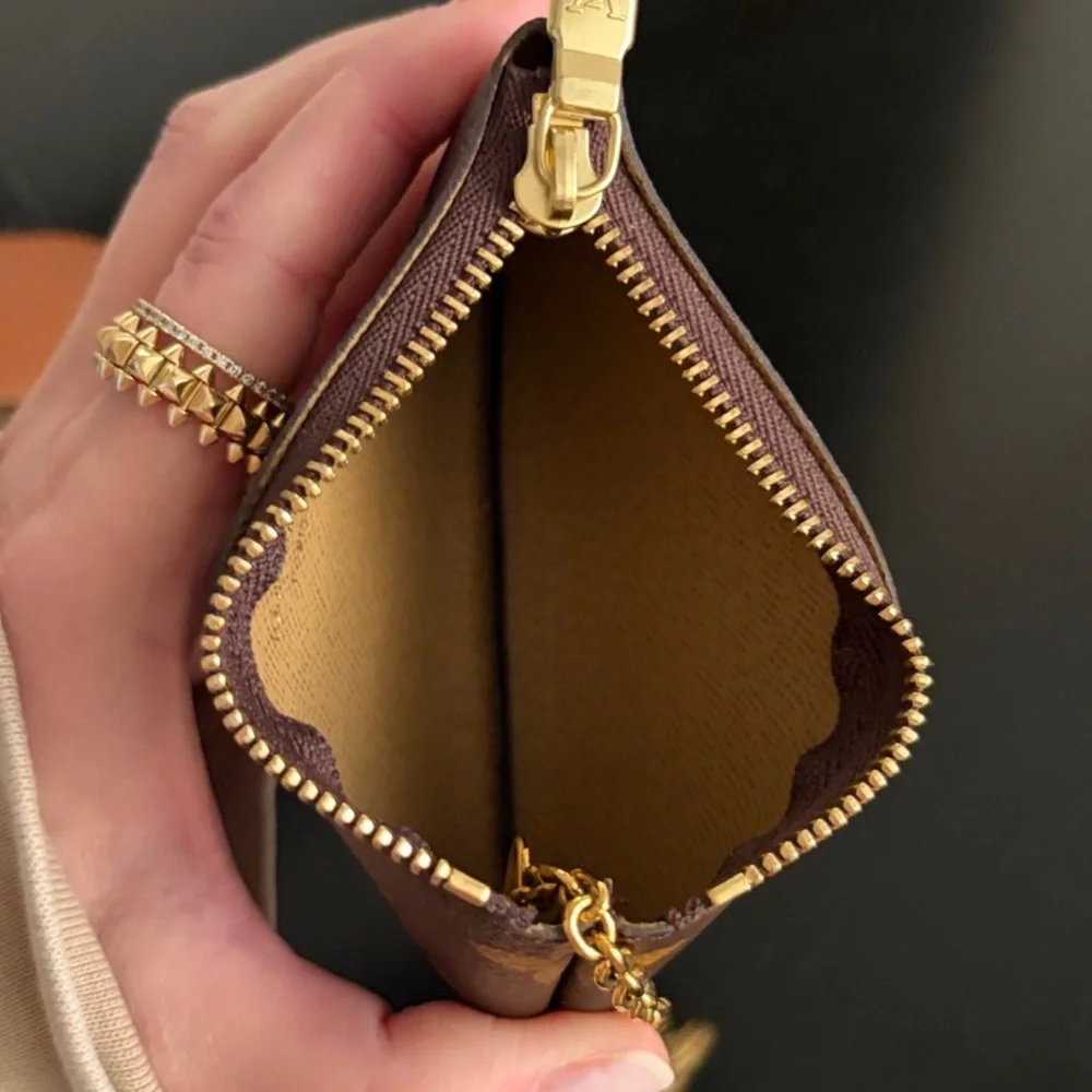 Louis Vuitton Monogram Canvas Key Pouch - Picture 9 of 12